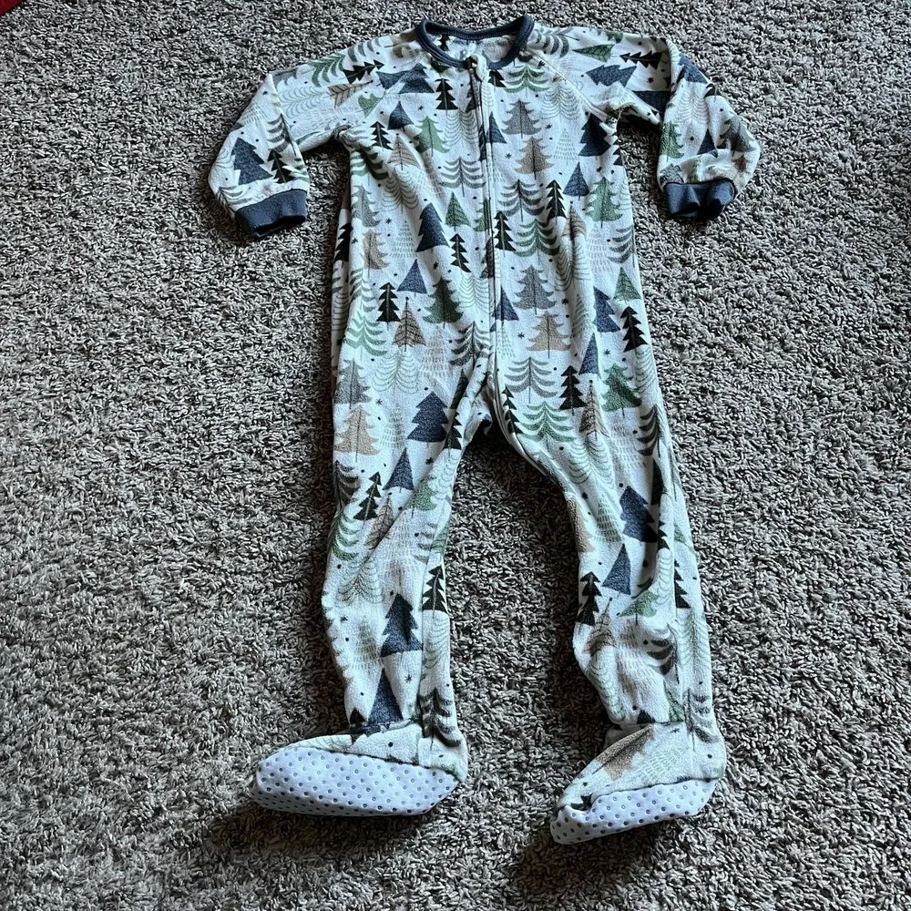 Lot Of 2 - Children's‎ Place 2T Fleece Footie Pajamas Outdoor Theme Bears Trees